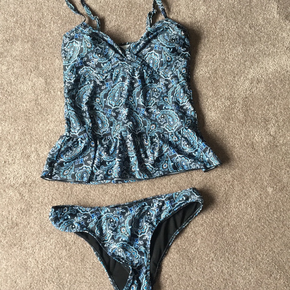 large tankini never worn
